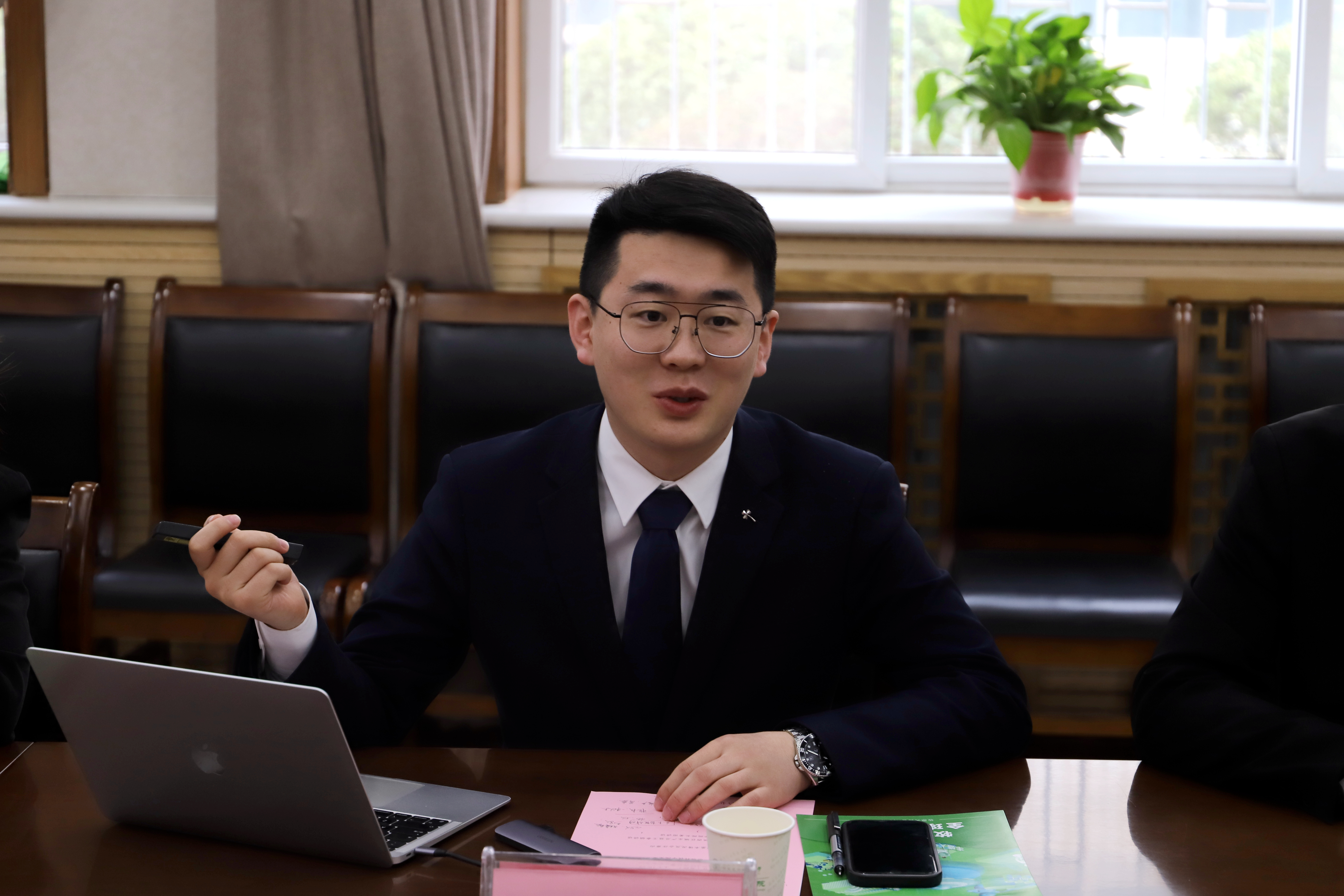 86d8420741d844f585078981352313b1.jpg 86d8420741d844f585078981352313b1.jpg