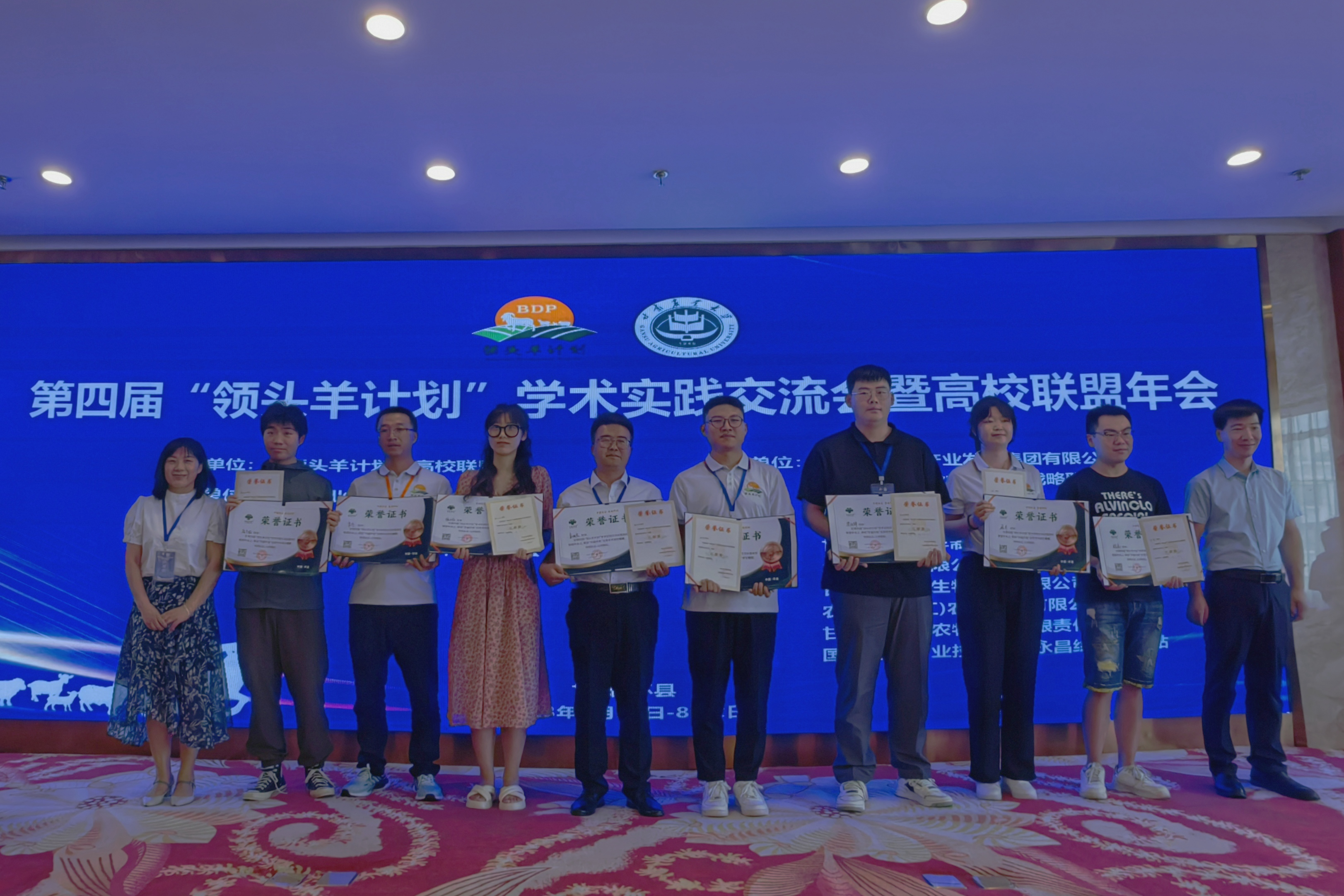 2c126514d77947569cc4d99fa015eafc.jpg 2c126514d77947569cc4d99fa015eafc.jpg