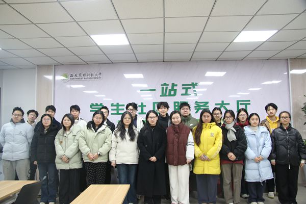 图三 保研宣讲会成功举办_副本.jpg